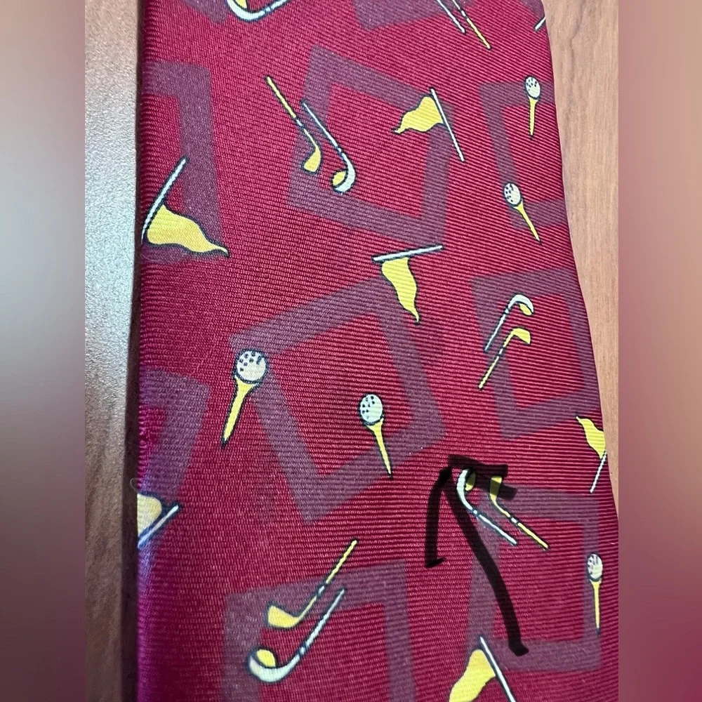 Cacharel Silk Necktie Golf Print Made in Italy Vintage Mens Tie WPL 13303